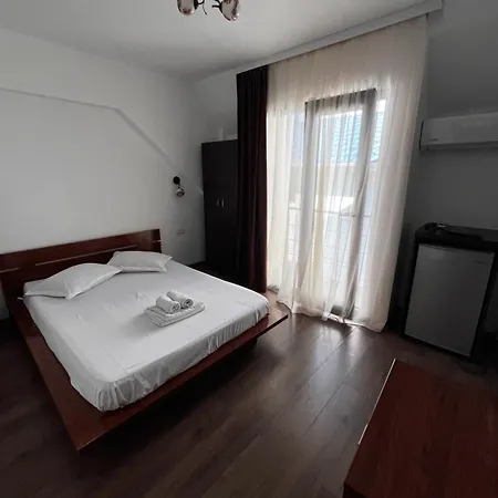 Elegance 3*